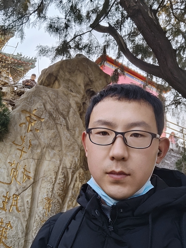 小徐要努力的第一张照片--济南相亲服务中心