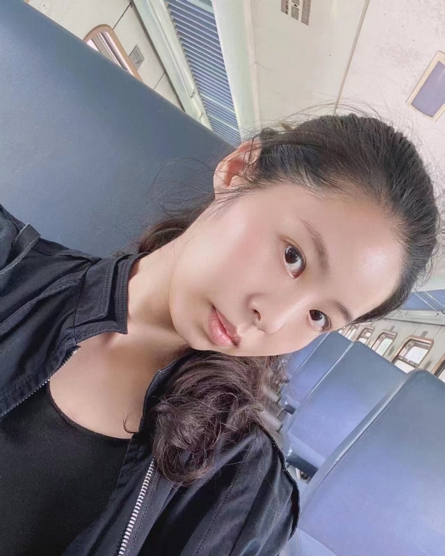 lu的第二张照片--济南相亲服务中心