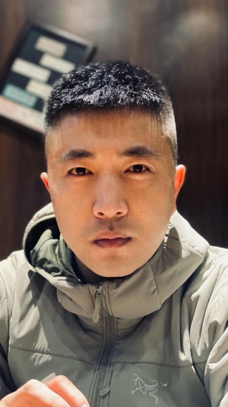 山中何缘的第一张照片--济南相亲服务中心