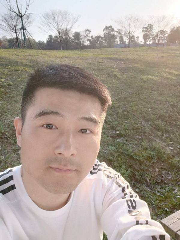 一凡的第一张照片--济南相亲服务中心
