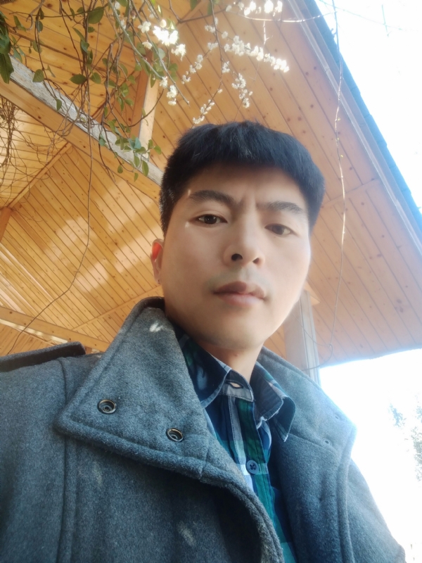 阿明的第二张照片--济南相亲服务中心