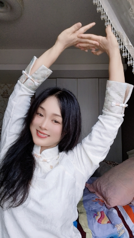 伊伊的第四张照片--济南相亲服务中心