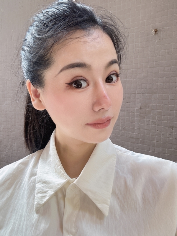 金莉的第二张照片--济南相亲服务中心
