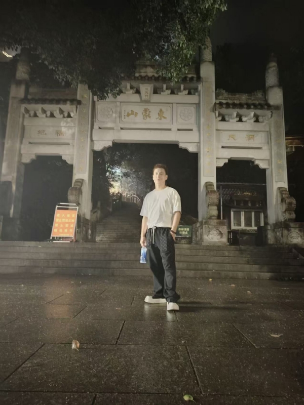 慕晨的第一张照片--济南相亲服务中心