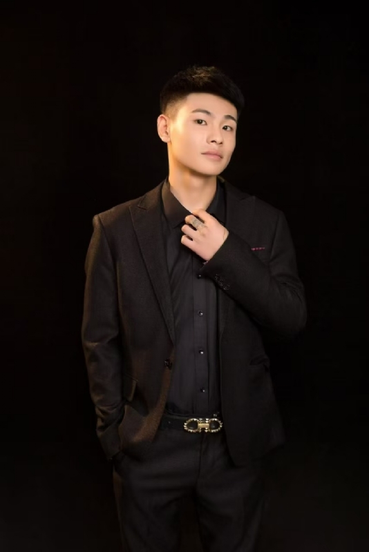 刘小船的第一张照片--济南相亲服务中心