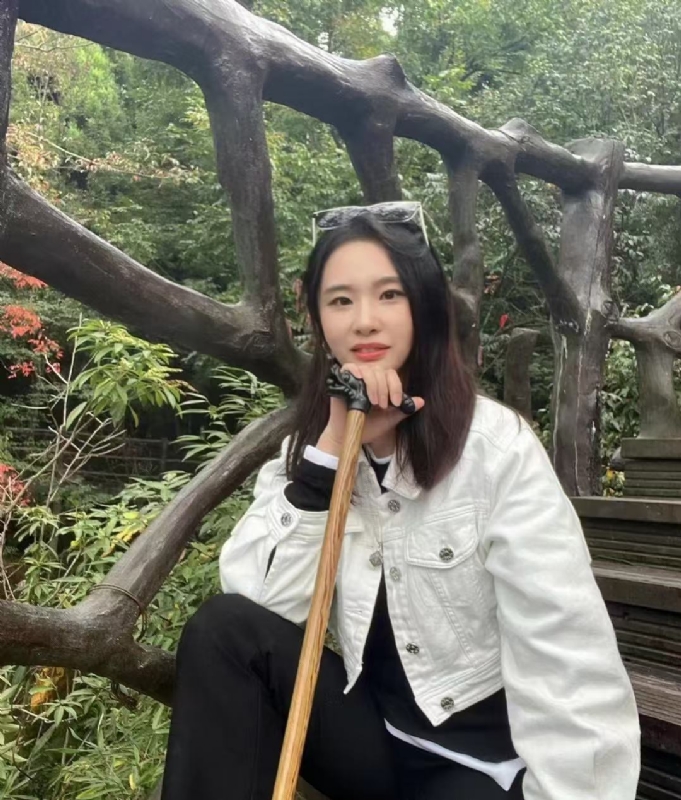 琪琪的第一张照片--济南相亲服务中心