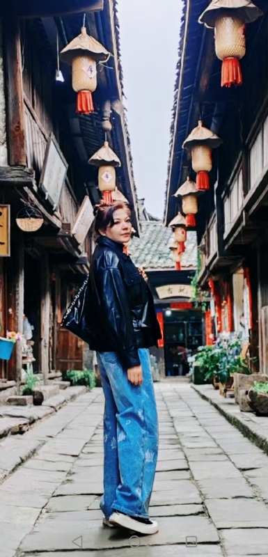 宛霞的第五张照片--济南相亲服务中心