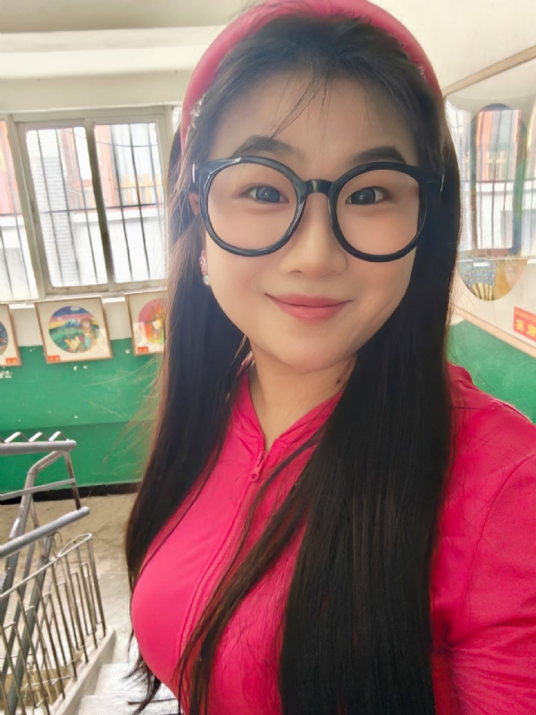 颂宜的第一张照片--济南相亲服务中心