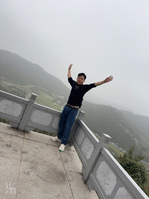 择一人白头偕老的第三张照片--济南相亲服务中心