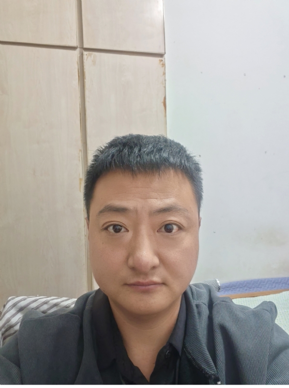 追爱大叔的第一张照片--济南相亲服务中心