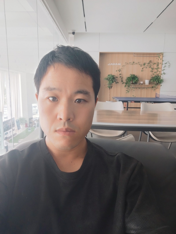 吊挂看风景的第一张照片--济南相亲服务中心