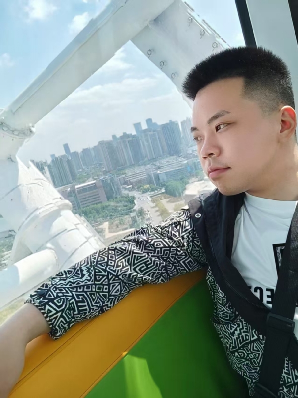 唐山相亲的第二张照片--济南相亲服务中心