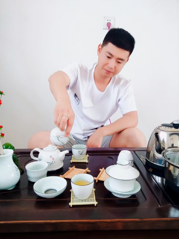 日月的第二张照片--济南相亲服务中心