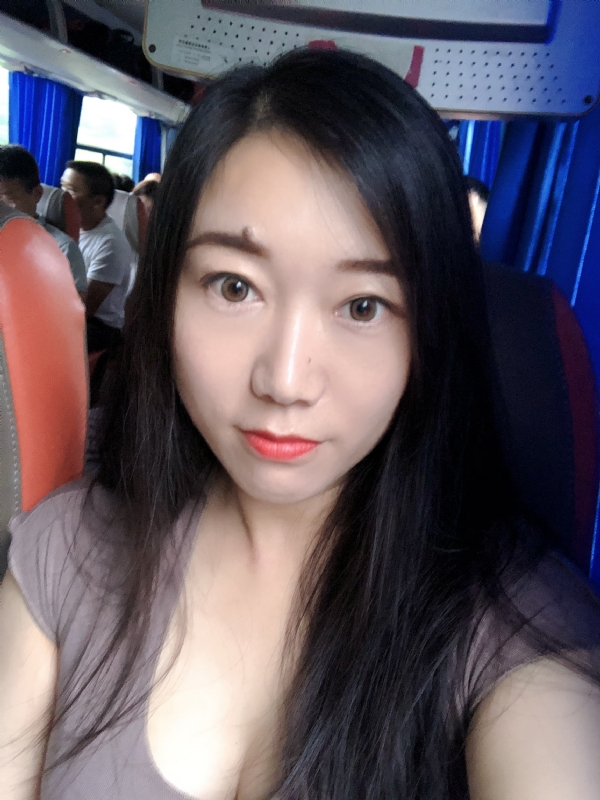 杨杨的第二张照片--济南相亲服务中心