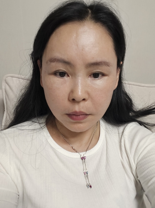 仁荷的第二张照片--济南相亲服务中心