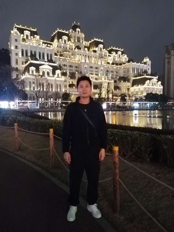 另一半的她的第三张照片--济南相亲服务中心