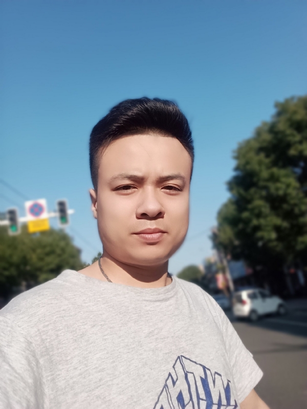 简简单单的第二张照片--济南相亲服务中心