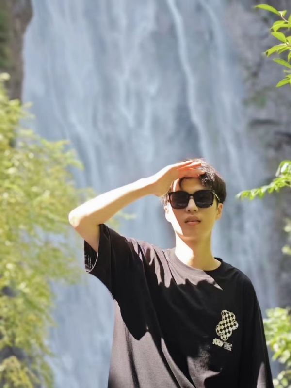 大橙子的第一张照片--济南相亲服务中心