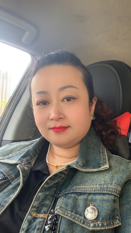 云中的蝶的第一张照片--济南相亲服务中心