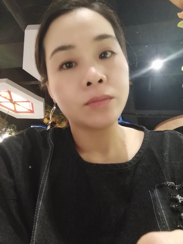 喜欢黑巧的第一张照片--济南相亲服务中心